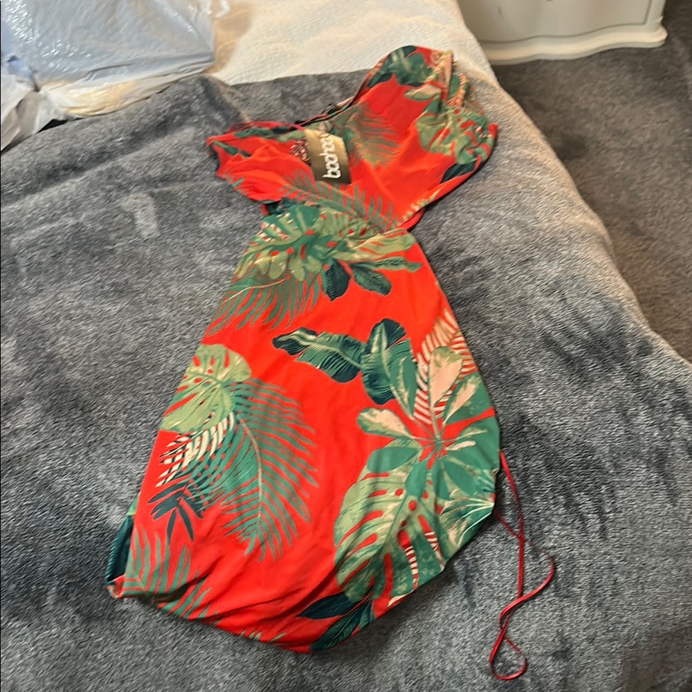 Boohoo Red Tropical Print Women's Dress
